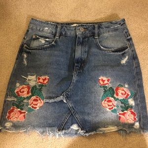 Zara distressed floral embroidered denim skirt